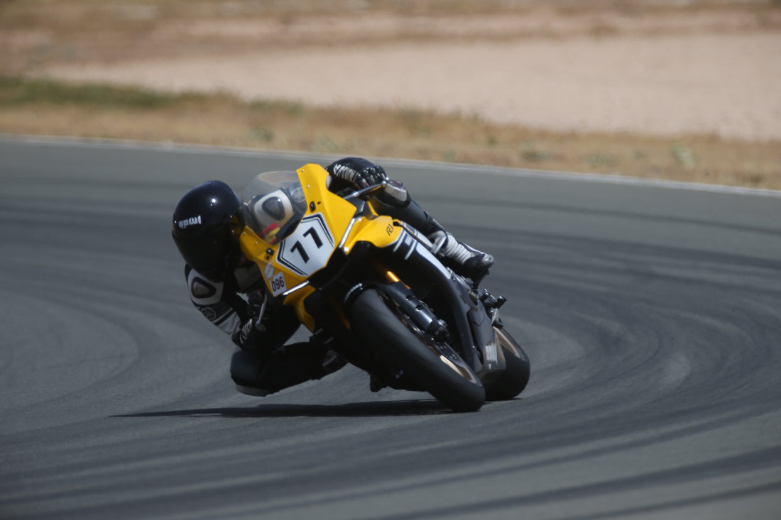 The Art of Dragging Knee: A Guide for Motorcycle Enthusiasts