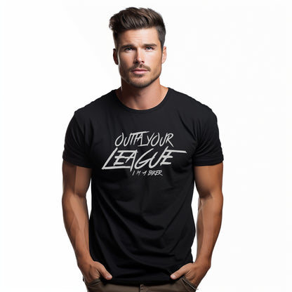 Outta Your League Schwarzes T-Shirt